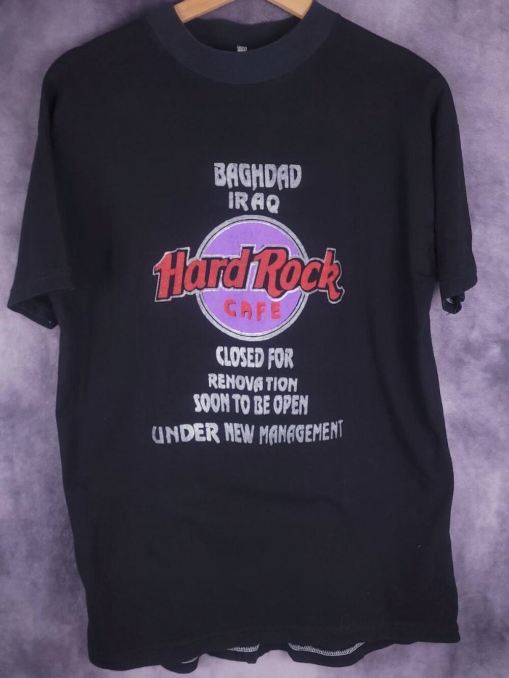 Vintage Y2K 00s Baghdad Iraq Hard Rock Cafe parody shirt